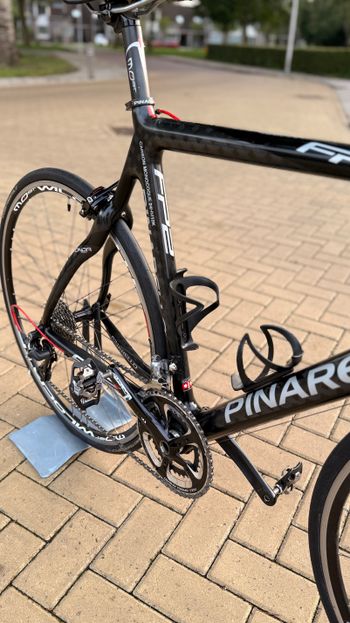 Used Pinarello FP Quattro Easy-Fit Force / Rival Bike 2013 2013 Road & Gravel, Nero — image 4 of 8