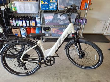 Used Lectric XPRESS 750 LOW STEP (WHITE) 2026 Road & Gravel