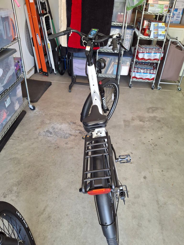 Used Lectric XPRESS 750 LOW STEP (WHITE) 2026 Road & Gravel, White — image 4 of 5