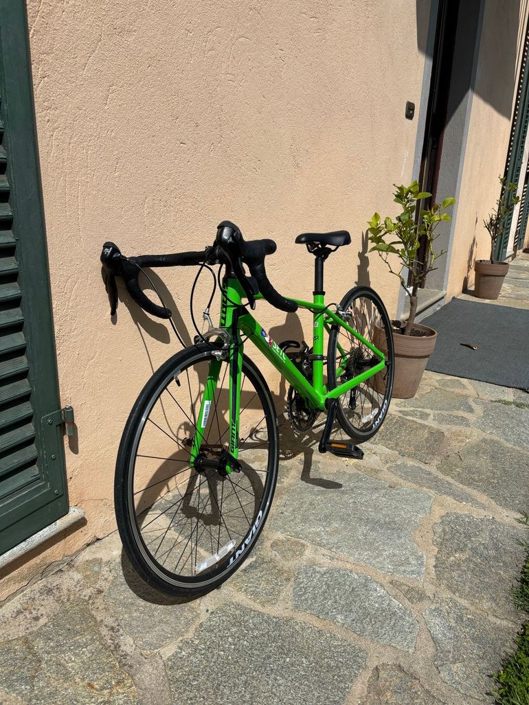 Used Giant TCR Espoir 24 2017 2017 Youth — image 2 of 9