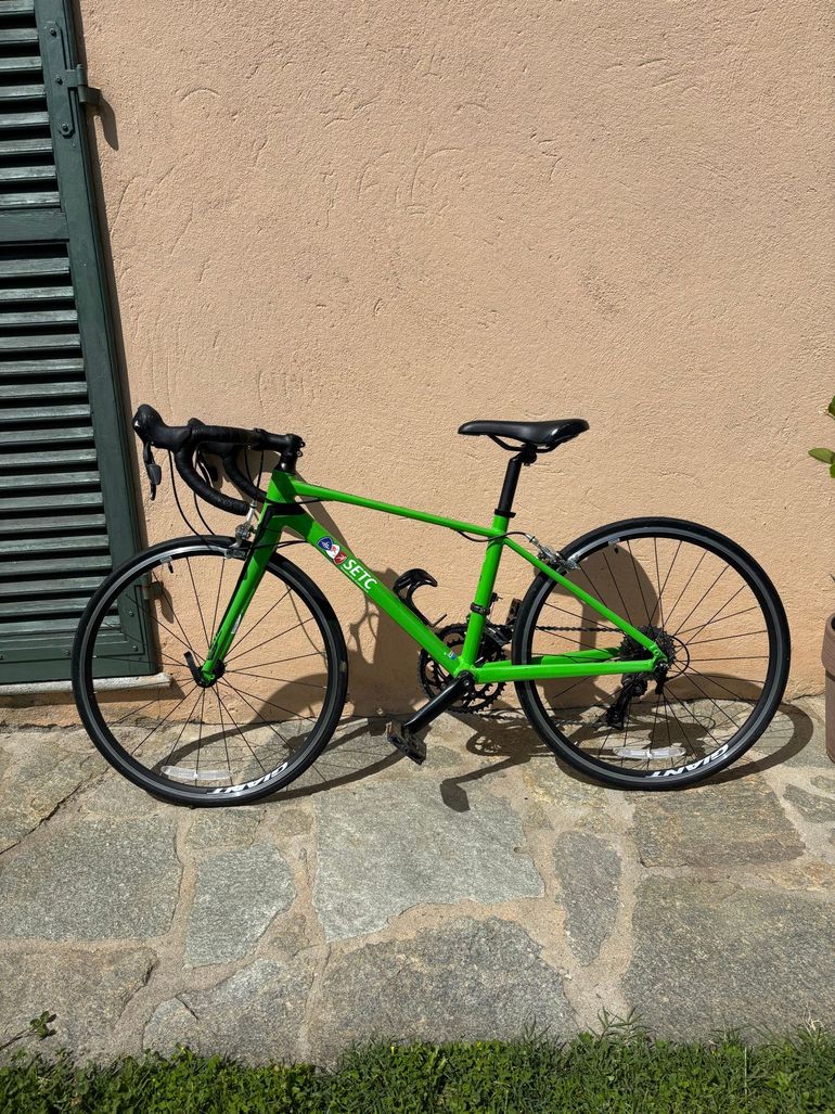 Used Giant TCR Espoir 24 2017 2017 Youth — image 1 of 9