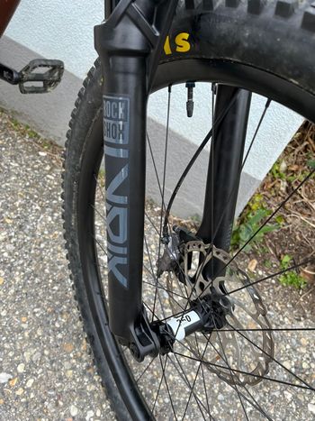 Used Specialized Specialized Stumpjumper Carbon, S4, 2024, Custom XT 2024 Mountainbike, Orange — image 7 of 39