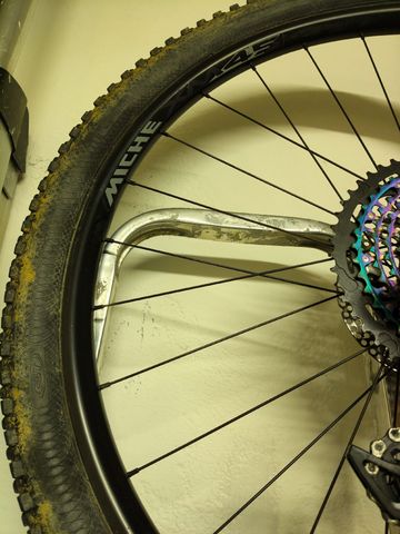 Used Trek Superfly SRAM NX 2017 Mountainbike, Green — image 8 of 12