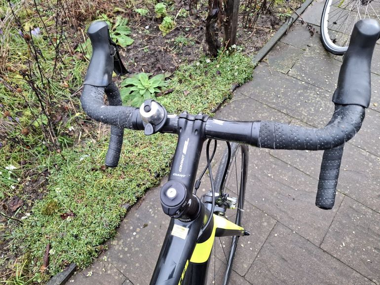 Used Giant Tcr Shimano 105 2016 Road & Gravel, Black — image 5 of 6