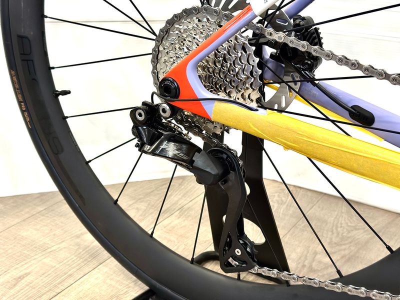 Brugt Trek Madone SL 6 2027 2027 Road & Gravel — billede 5 af 8