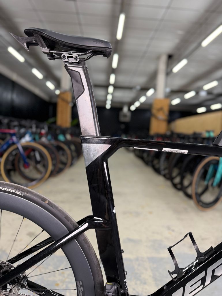 Used Merida TIME WARP TRI LIMITED 2025 2025 Road & Gravel, Black — image 8 of 15