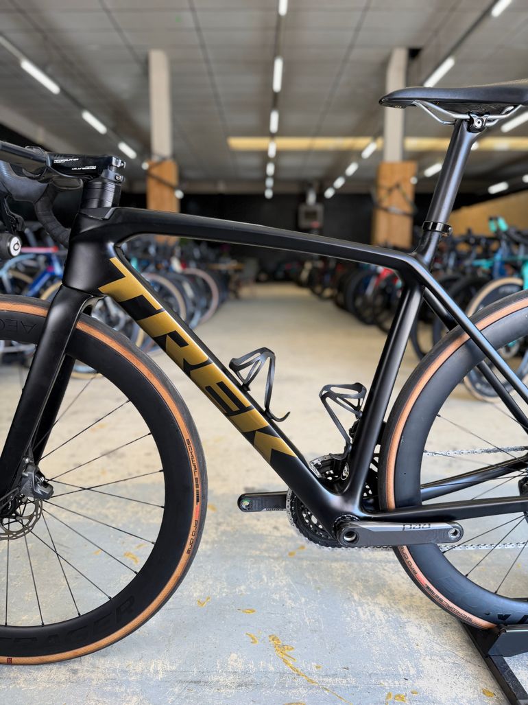 Used Trek Emonda SLR AXS Carbon 2023 Road & Gravel, Black — image 23 of 24