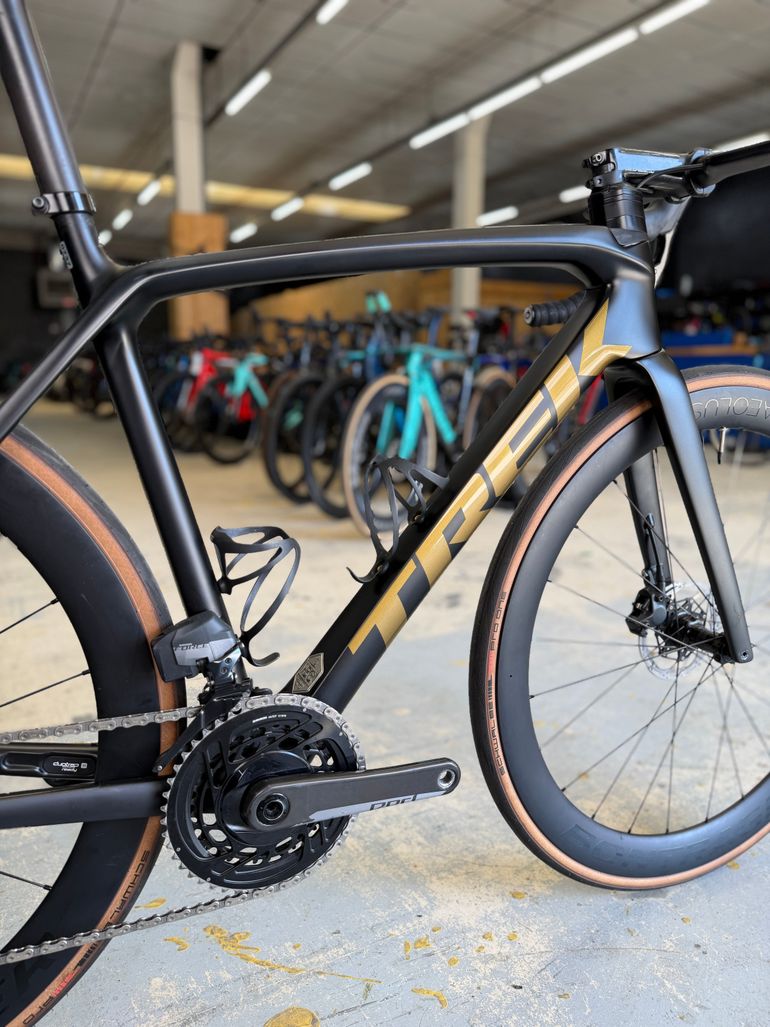 Used Trek Emonda SLR AXS Carbon 2023 Road & Gravel, Black — image 12 of 24