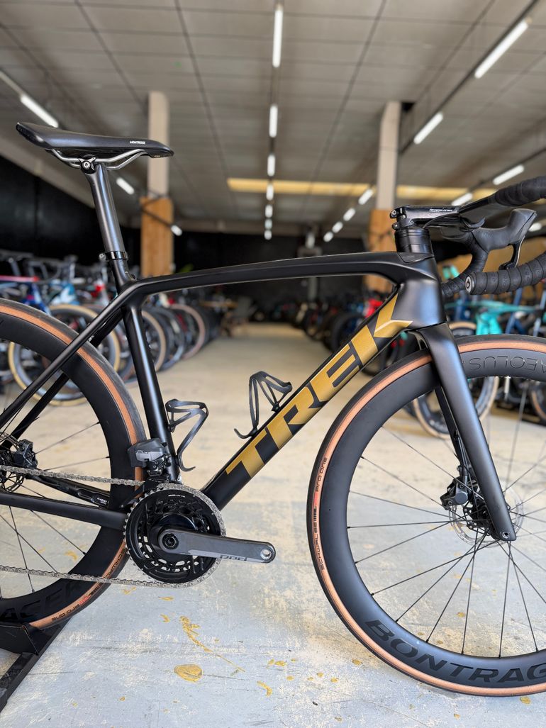 Used Trek Emonda SLR AXS Carbon 2023 Road & Gravel, Black — image 13 of 24