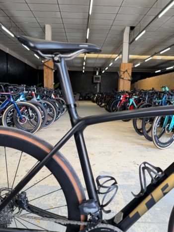 Used Trek Emonda SLR AXS Carbon 2023 Road & Gravel, Black — image 9 of 24