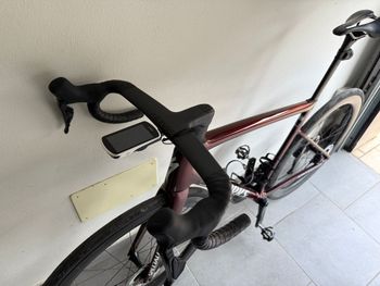 Used Specialized Tarmac Shimano Ultegra Di2 2025 Road & Gravel — image 5 of 5