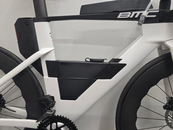 Used BMC Timemachine SRAM Rival eTap AXS 2025 Road & Gravel, White — image 2 of 17