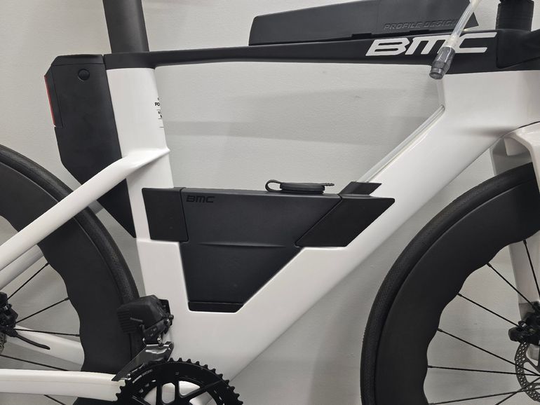 Used BMC Timemachine SRAM Rival eTap AXS 2025 Road & Gravel, White — image 2 of 17