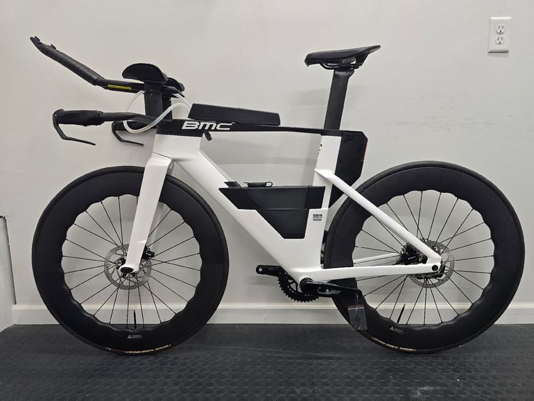 Used BMC Timemachine SRAM Rival eTap AXS 2025 Road & Gravel, White — image 10 of 17