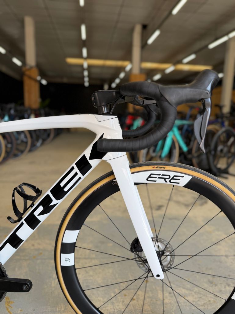 Used Trek Émonda SLR 7 2023 2023 Road & Gravel, White — image 7 of 24