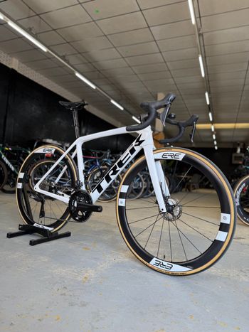 Used Trek Émonda SLR 7 2023 2023 Road & Gravel, White — image 3 of 24