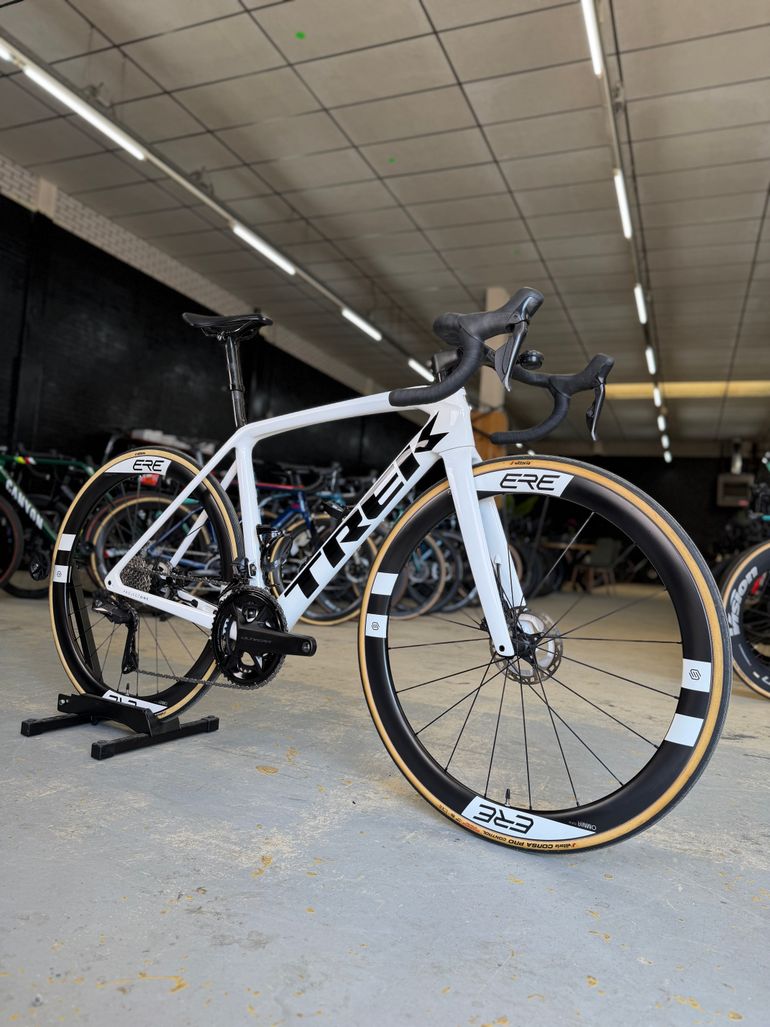 Used Trek Émonda SLR 7 2023 2023 Road & Gravel, White — image 3 of 24