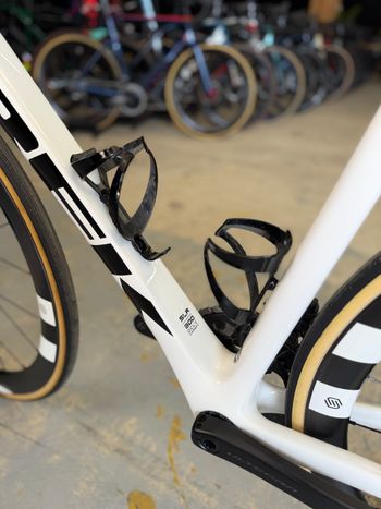 Used Trek Émonda SLR 7 2023 2023 Road & Gravel, White — image 22 of 24