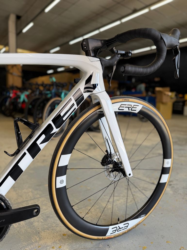 Used Trek Émonda SLR 7 2023 2023 Road & Gravel, White — image 8 of 24