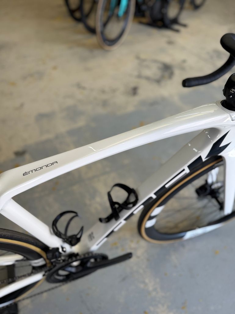 Used Trek Émonda SLR 7 2023 2023 Road & Gravel, White — image 17 of 24