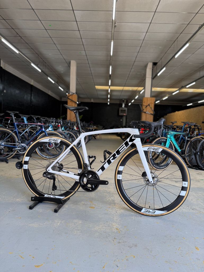 Used Trek Émonda SLR 7 2023 2023 Road & Gravel, White — image 1 of 24