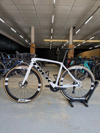 Used Trek Émonda SLR 7 2023 2023 Road & Gravel, White — image 18 of 24