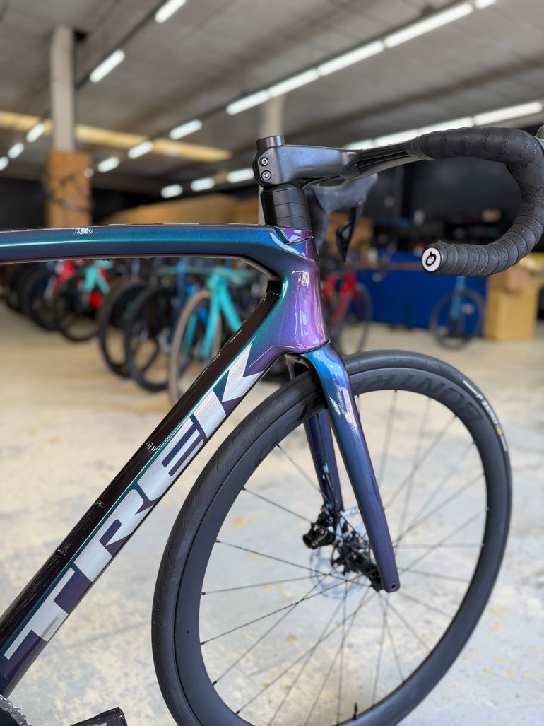 Used Trek Emonda SLR Di2 Carbon 2024 Road & Gravel, Green — image 10 of 24