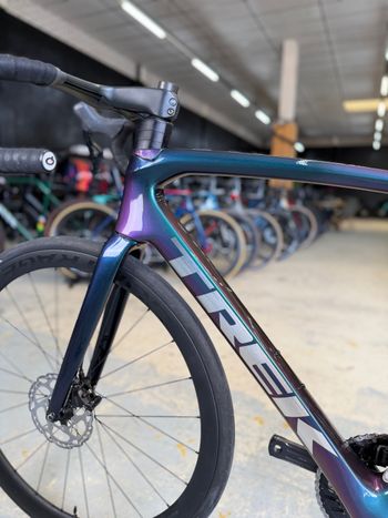 Used Trek Emonda SLR Di2 Carbon 2024 Road & Gravel, Green — image 21 of 24