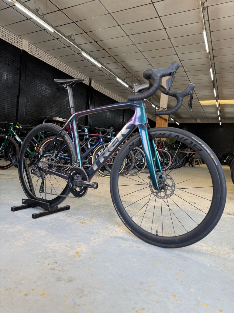 Used Trek Emonda SLR Di2 Carbon 2024 Road & Gravel, Green — image 3 of 24