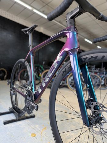 Used Trek Emonda SLR Di2 Carbon 2024 Road & Gravel, Green — image 2 of 24