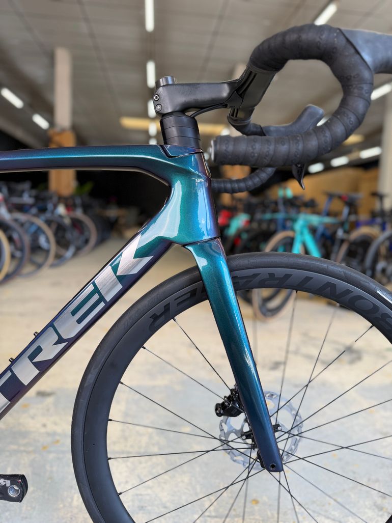 Used Trek Emonda SLR Di2 Carbon 2024 Road & Gravel, Green — image 7 of 24