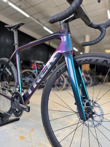 Used Trek Emonda SLR Di2 Carbon 2024 Road & Gravel, Green — image 5 of 24