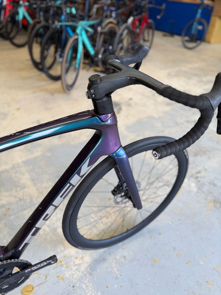 Used Trek Emonda SLR Di2 Carbon 2024 Road & Gravel, Green — image 9 of 24