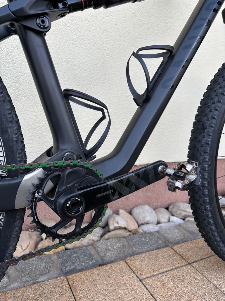 Used Canyon Lux CF SLX 9 LTD 2022 2022 Mountainbike, Black, 29 — image 5 of 11