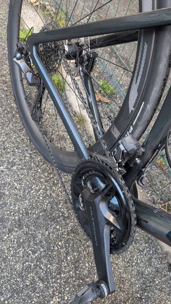 Used Specialized Tarmac SL7 Expert - Ultegra Di2 2022 2022 Road & Gravel, Green — image 8 of 11