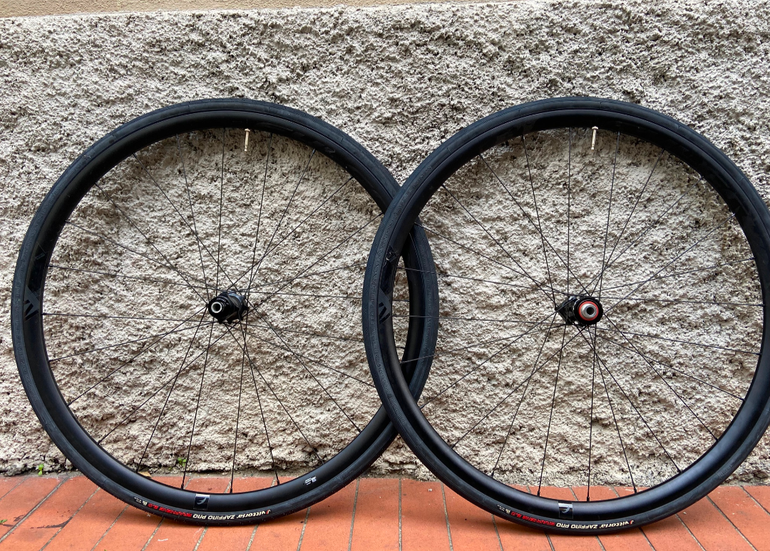 Used Specialized Tarmac SL7 Expert - Ultegra Di2 2022 2022 Road & Gravel, Verde — image 8 of 12
