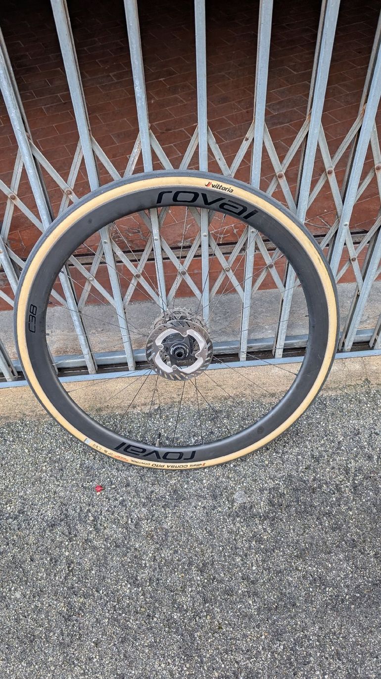 Used Specialized Tarmac SL7 Expert - Ultegra Di2 2022 2022 Road & Gravel, Green — image 7 of 11
