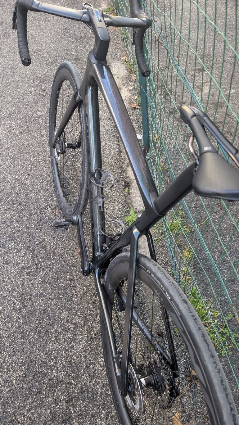 Used Specialized Tarmac SL7 Expert - Ultegra Di2 2022 2022 Road & Gravel, Green — image 4 of 11
