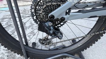 Used Specialized Specialized KENEVO SL Expert 2022 Mountainbike, Light Gray — image 2 of 8
