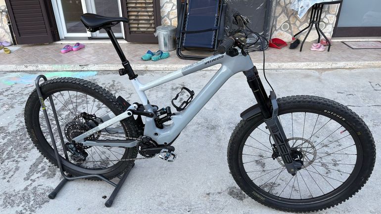 Used Specialized Specialized KENEVO SL Expert 2022 Mountainbike, Light Gray — image 1 of 8