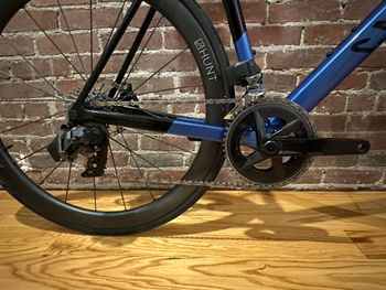 Used Canyon Ultimate CF SL 7 eTap 2023 2023 Road & Gravel, Blue — image 3 of 8