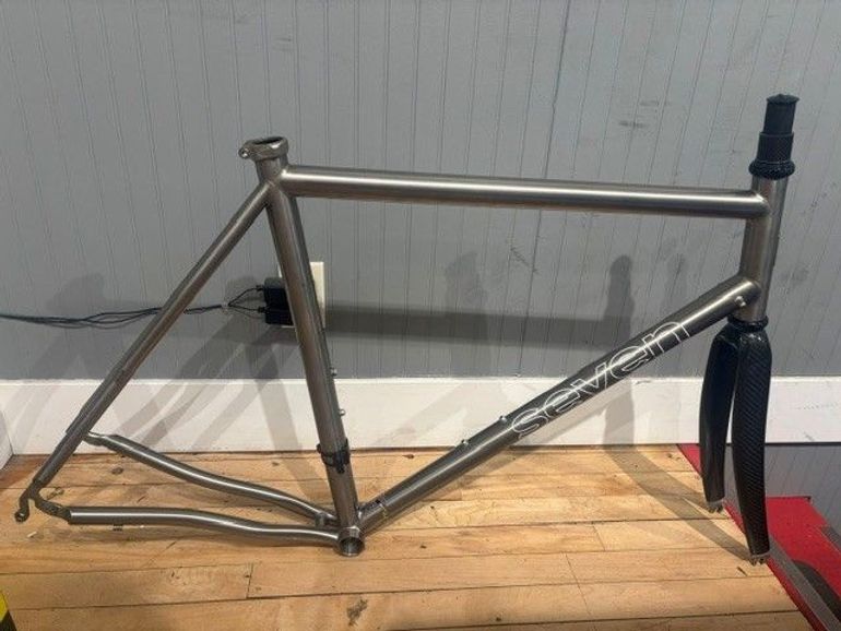 Used Seven Cycles Axiom SL Frameset 2013 Road & Gravel, Light Gray — image 6 of 6