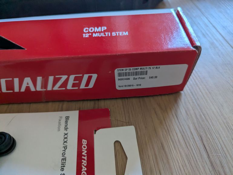 Used Trek Checkpoint SL 6 AXS 2023 2023 Road & Gravel, Red — image 3 of 10