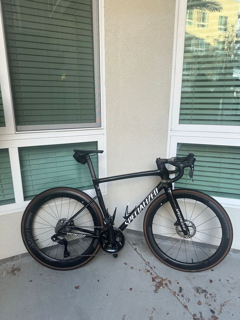 Used Specialized Tarmac SL8 Pro - Shimano Ultegra Di2 2025 2025 Road & Gravel, Black — image 1 of 5