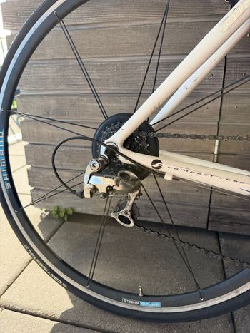 Used Giant Tcr Shimano GRX 2015 Road & Gravel, White — image 4 of 5