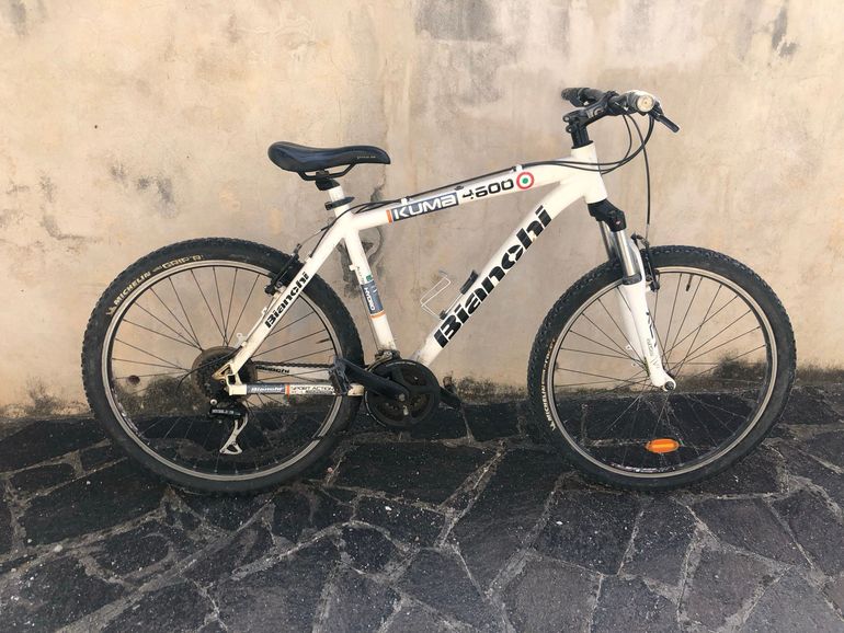 Used Bianchi Kuma Shimano Deore XT 2012 Mountainbike — image 1 of 5
