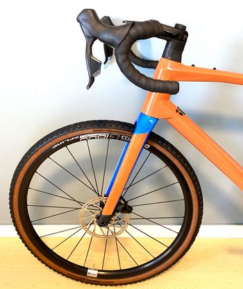 Used BMC URS 01 THREE 2022 2022 Road & Gravel, Orange — image 3 of 13