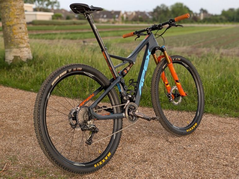 Used Apex Apex Custom Shimano XTR 2018 Mountainbike, Blue — image 4 of 10