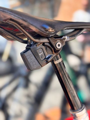 Specialized Epic SRAM XX 2025 Mountainbike usato, Rosso — immagine 8 di 9