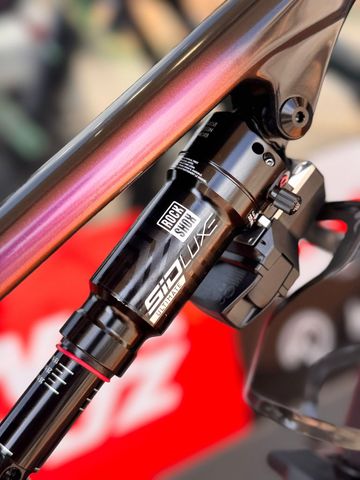 Specialized Epic SRAM XX 2025 Mountainbike usato, Rosso — immagine 6 di 9